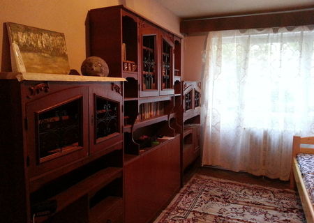 Inchiriez apartament cu 4 camere si garaj in zona Manastur Inchiriez apartament cu 4 camere si garaj in zona Manastur