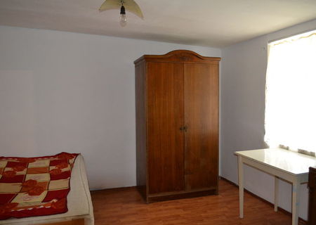 Inchiriez apartament cu o camera