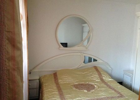inchiriez apartament trei camere