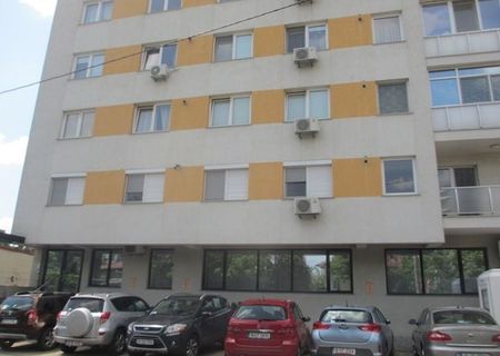 Inchiriez apartament Zona Mall Vitan