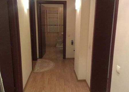 Inchiriez apt 3 camere, nou renovat semimobilat si full utilat