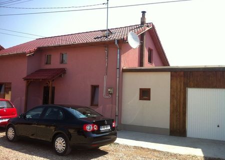 Inchiriez casa
