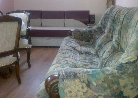 INCHIRIEZ : CASA CU O CAMERA + BAIE + BUCATARIE