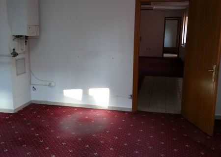 Inchiriez convenabil