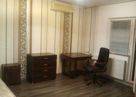 Inchiriez garsoniera