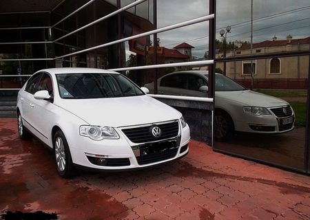 Inchiriez masina de lux