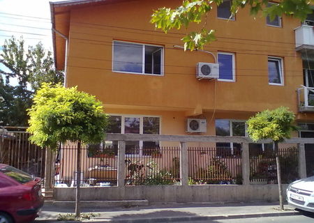 Inchiriez spatiu comercial 70 mp NEGOCIABIL