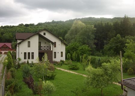 Inchiriez Vila Lux Valea Budului Inchiriez Vila Lux Valea Budului