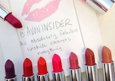 Inscrieri gratuite reprezentanti Avon,venit suplimentar pentru tine si familia ta