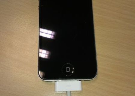 iPhone 4, 32 GB