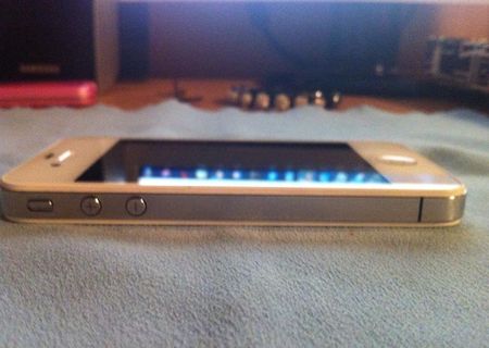 iPhone 4 32 GB Neverlock Am la el incractor/cablu de date