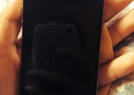 iPhone 4  negru 14 Gb