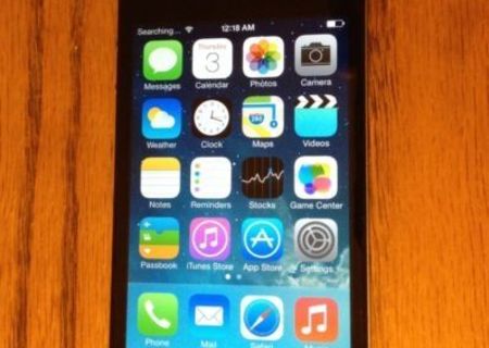 Iphone4 8 Gb Black - codat Vodafone Ro- stare foarte buna!