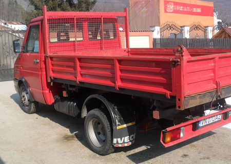 Iveco 35.10 basculabil