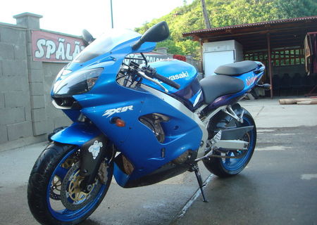 Kawasaki ZX9-R