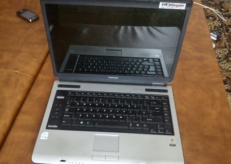 Laptop Toshiba Satellite C650D-11K » Laptop TOSHIBA Satellite A100