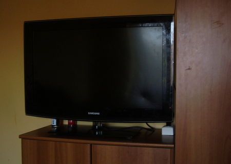 Lcd tv Samsung 82 cm Lcd tv Samsung 82 cm