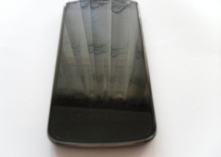 LG Nexus 4 E960 impecabil decodat