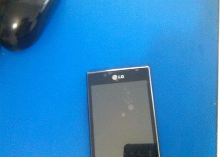 LG Optimus L700