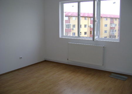 Lipovei 3 camere decomandat, 2 bai, 68 mp. util Lipovei 3 camere decomandat, 2 bai, 68 mp. util