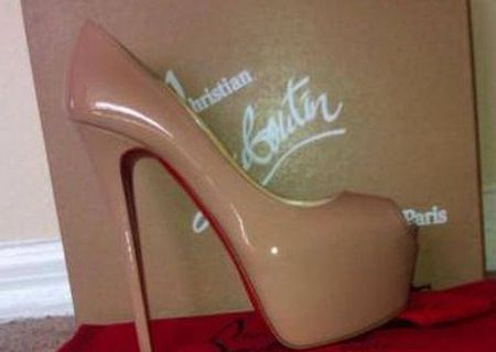 Louboutin 36 - pe stoc