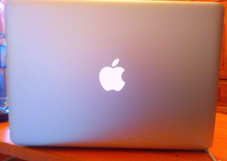 Macbook Air A1237 + Incarcator+ husa originala Macbook Air A1237 + Incarcator+ husa originala