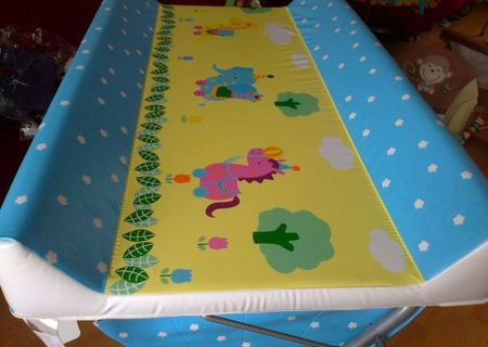 Masa de infasat cu cadita Primii Pasi