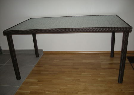 Masa Ratan + 2 scaune