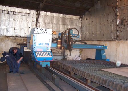 MASINA DE DEBITAT CU CNC MASINA DE DEBITAT CU CNC