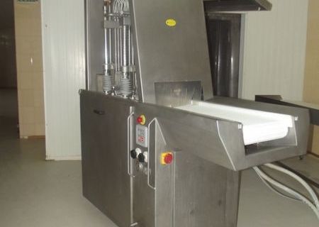 Masina de injectat KARPOVICZ NK-108D Masina de injectat KARPOVICZ NK-108D