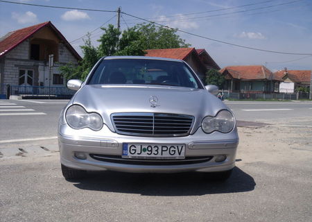 Mercedes-Benz C240 schimb