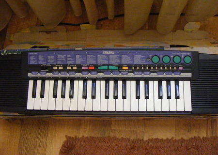 Mini Orga YAMAHA PSS-16