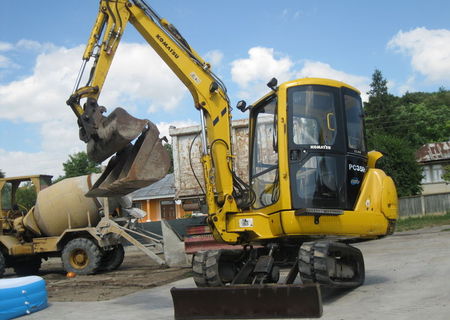 MINIESCAVATRO KOMATSU PC35R8