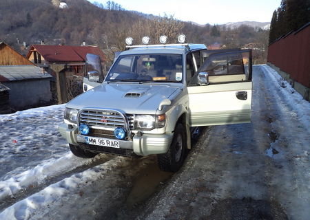 mitsubishi pajero