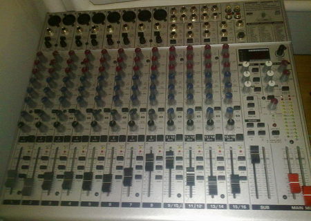 Mixer Beringer UB 2222 Fx Pro