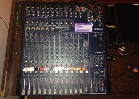 Mixer Yamaha 166 cx Ubs