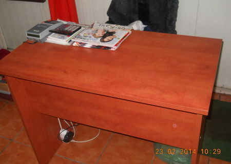 mobilier magazi haine second hand