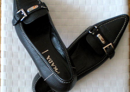 Mocasini balerini Prada din piele neagra marimea 36.5