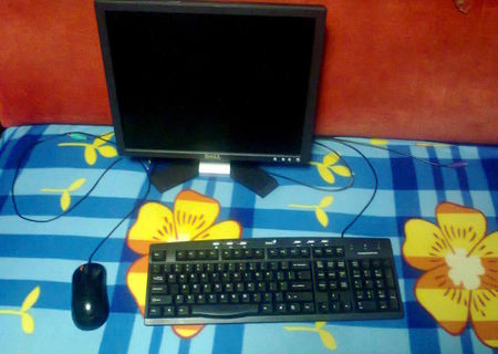 monitor dell 17"+mouse si tastatura