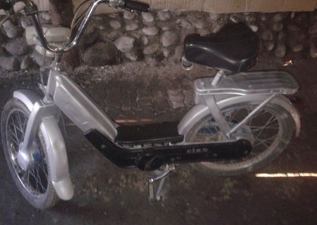 moped cu pedale
