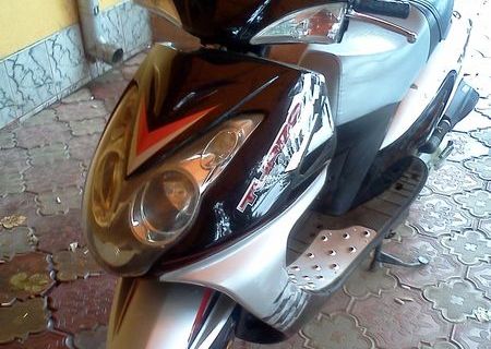 moto scuter first bike