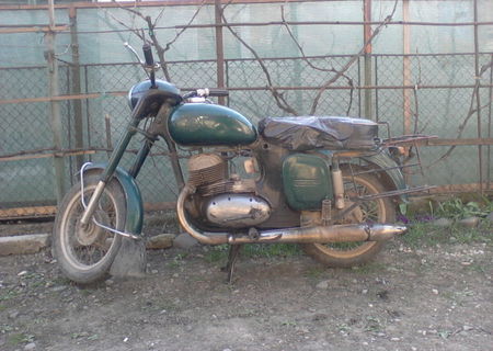 Motocicleta JAWA CZ 172 cm3