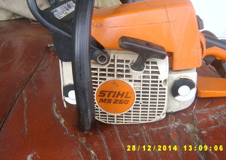 Motofierastrau (drujba) STIHL MS 250