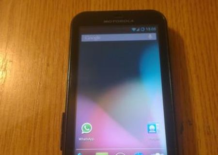 Motorola Defy+ MB526