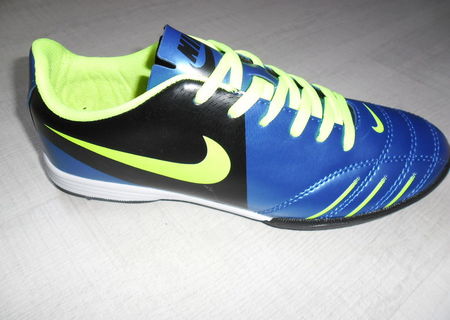 Nike de fotbal F50