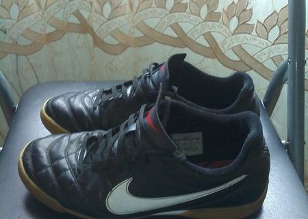 Nike Tiempo