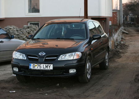 nissan almera