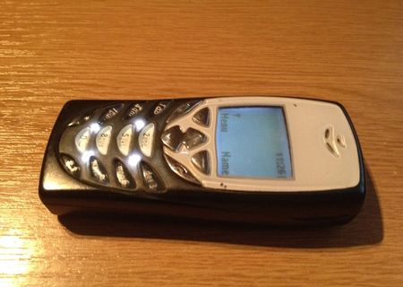 Nokia 8310