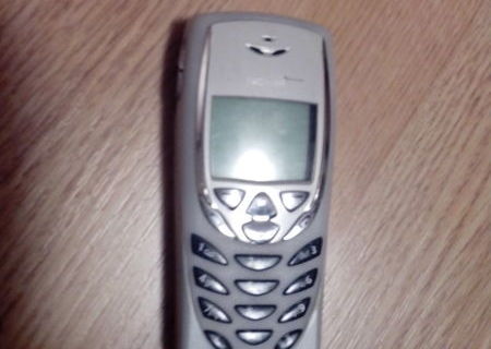 nokia 8310 in perfecta stare poze reale