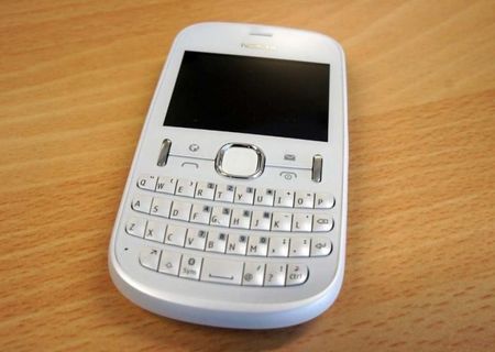 Nokia Asha 201 ALB Nokia Asha 201 ALB